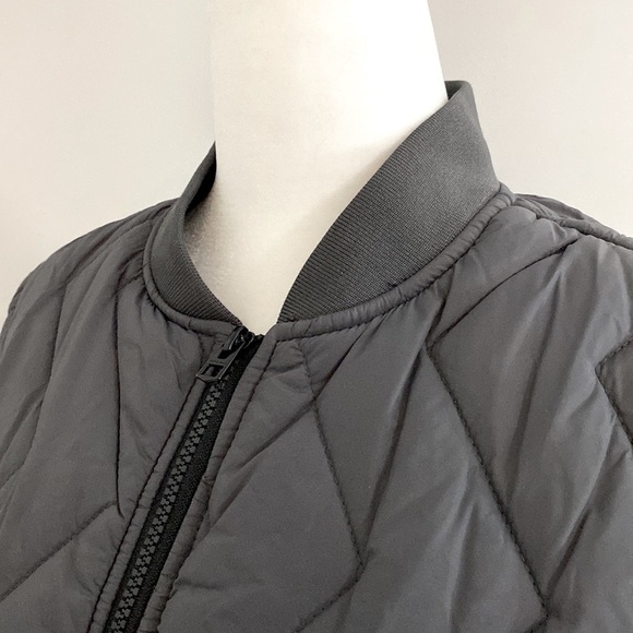 Jack and Jones Puffer Vest Chevron Quilted Nylon Grey Size M - Picture 9 of 17